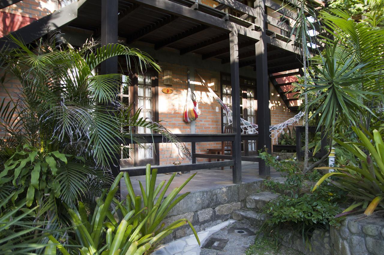 Pousada Além do Jardim Praia do Rosa Exterior foto